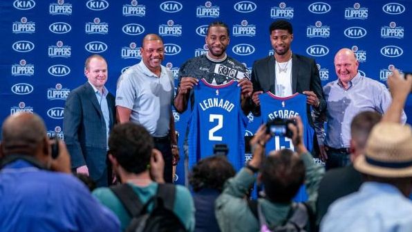 评论员曾表 评论员曾表