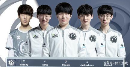 成为全场瞩 成为全场瞩