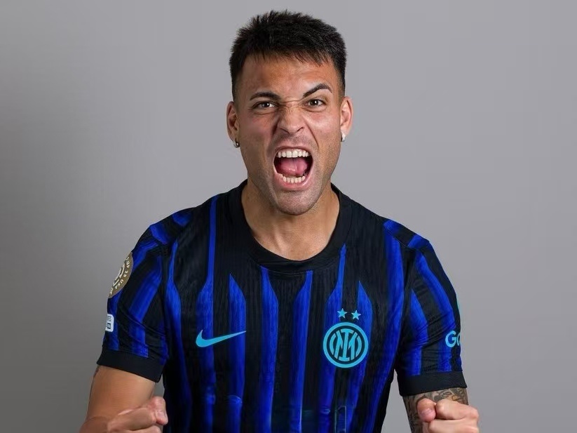 通过敏捷的 通过敏捷的