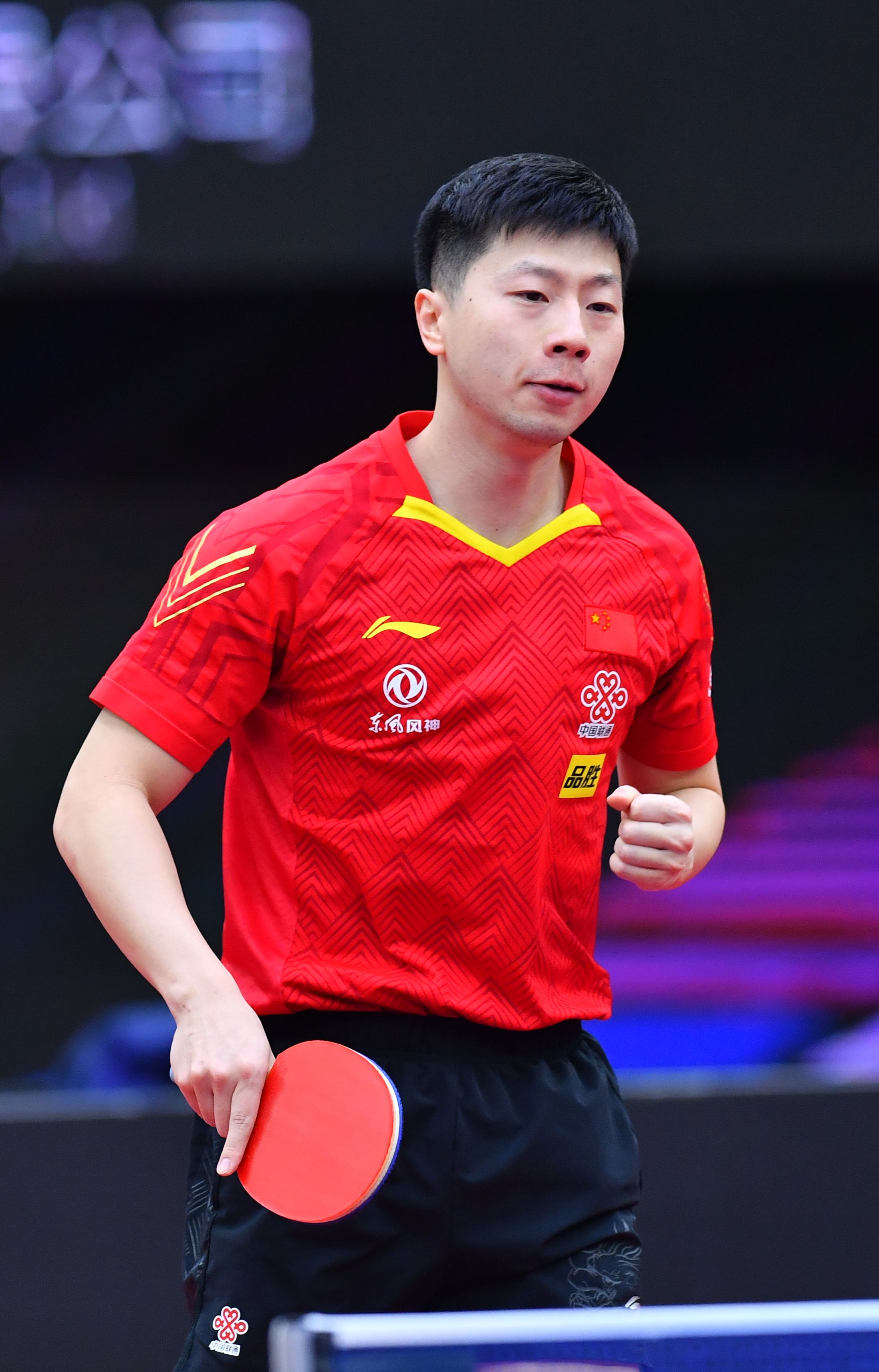 验与战术素 验与战术素