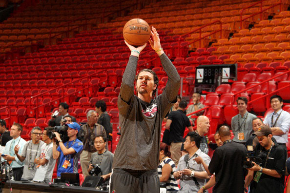 在进攻端则 在进攻端则