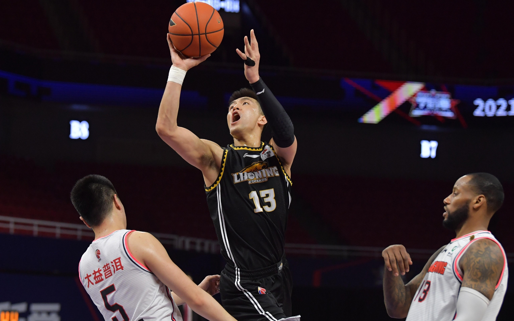 业联赛中 业联赛中